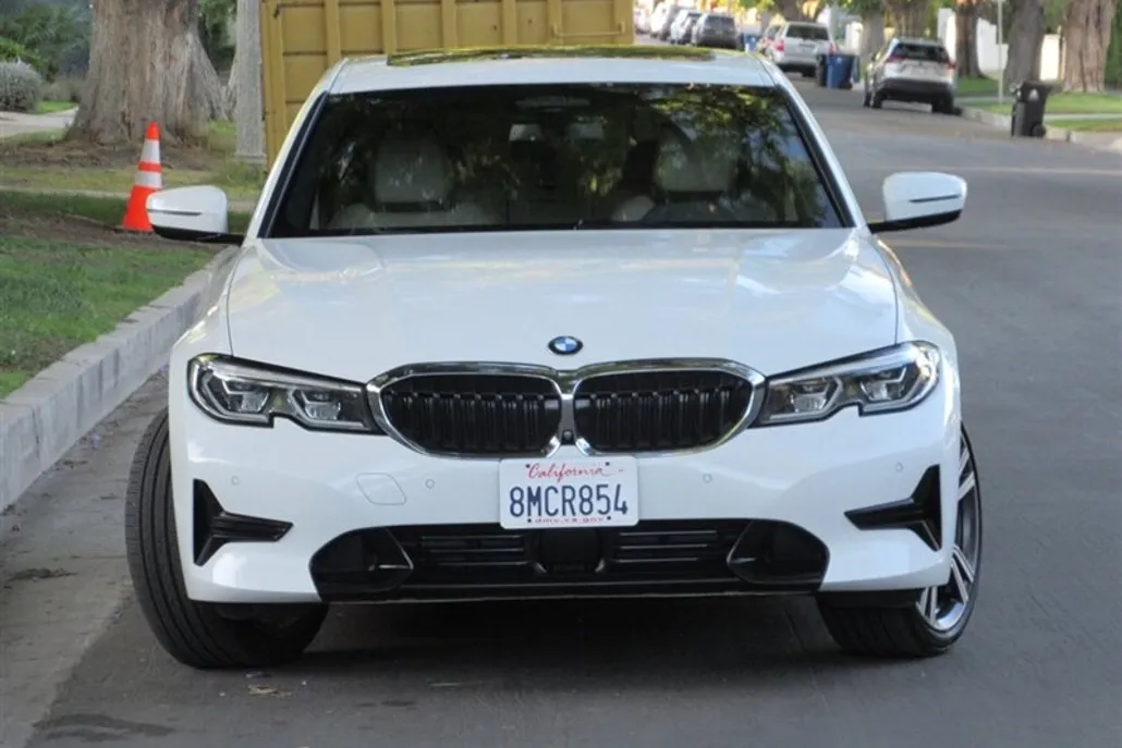 2019 Bmw 330i photo 1