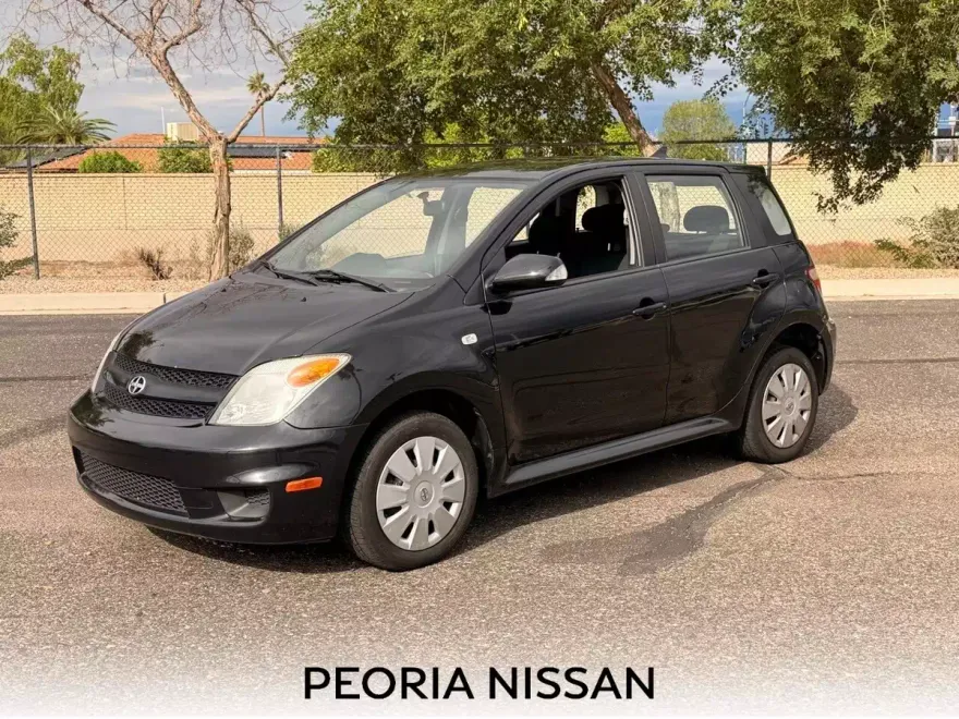 2006 Scion xA Base photo 1