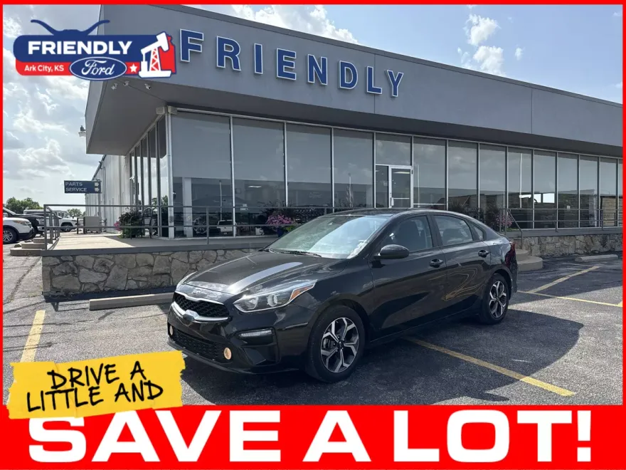 2021 Kia Forte LXS photo 1