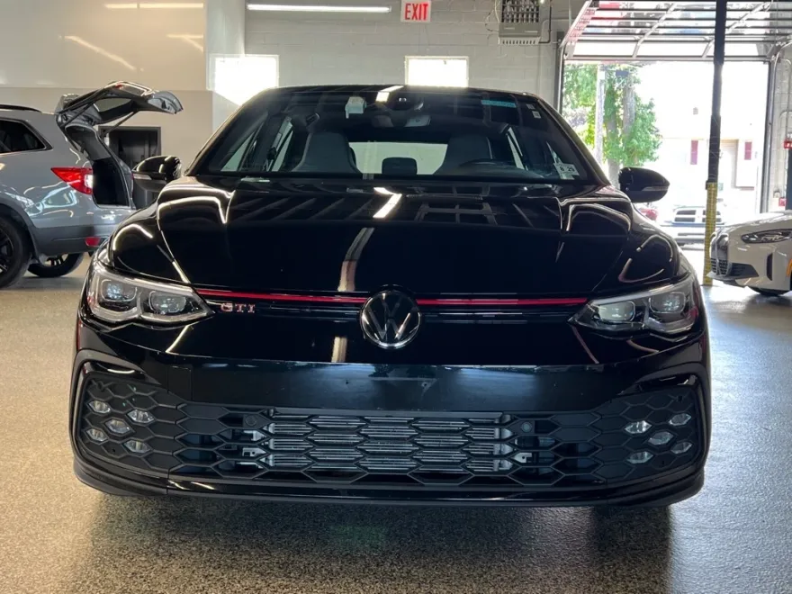 2024 Volkswagen Golf GTI S photo 1