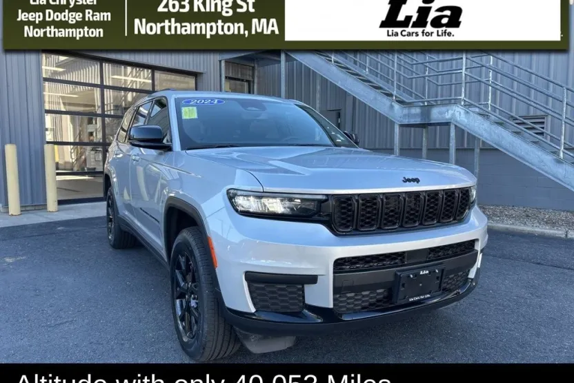 2024 Jeep Grand Cherokee Altitude photo 1