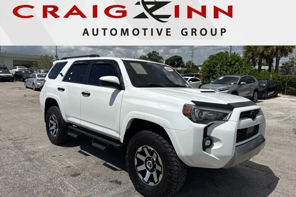 2022 Toyota 4Runner TRD photo 1