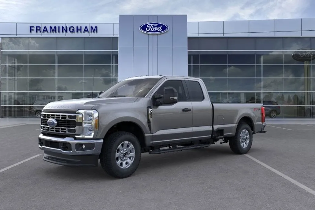 2025 Ford F-350 XLT photo 1