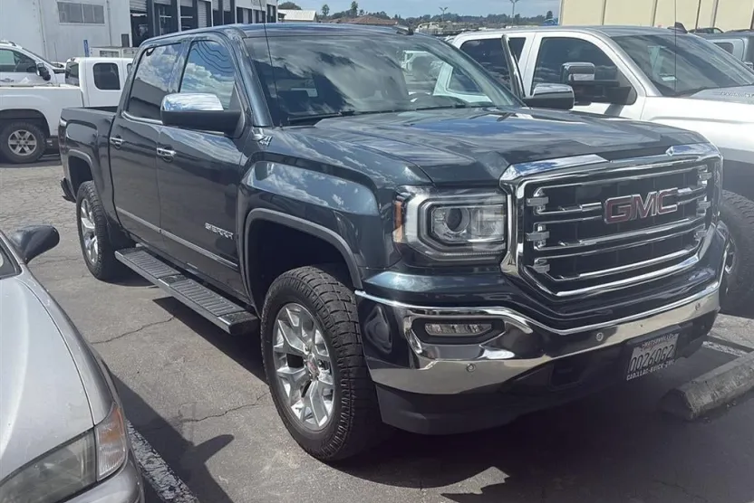 2017 Gmc Sierra 1500 SLT photo 1