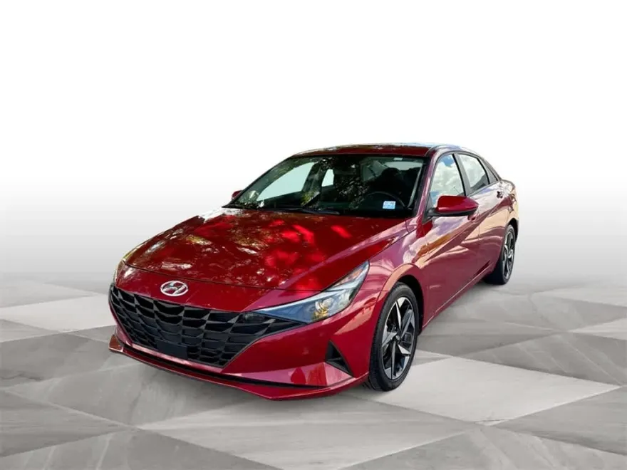 2023 Hyundai Elantra SEL photo 1