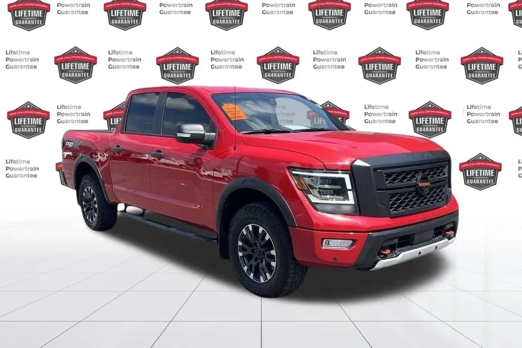 2021 Nissan Titan PRO-4X photo 1