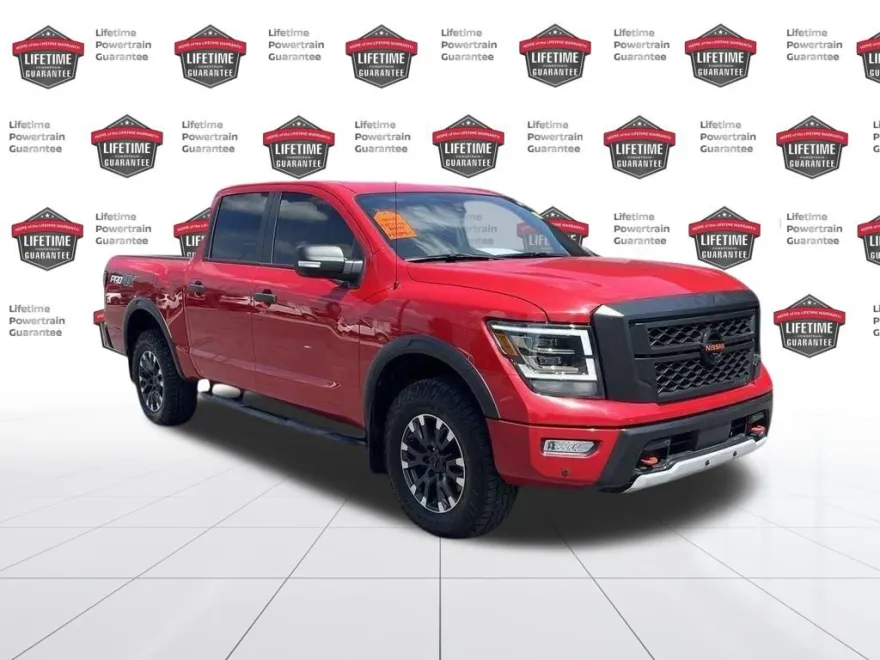 2021 Nissan Titan PRO-4X photo 1