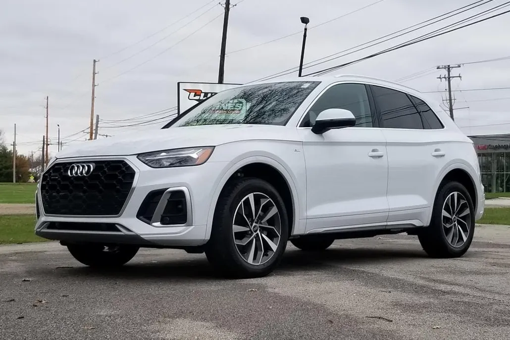 2024 Audi Q5 S line Premium 45 TFSI photo 1