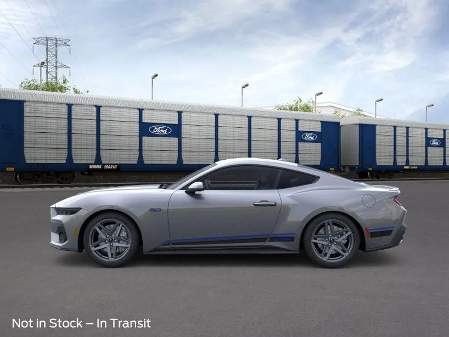 2025 Ford Mustang GT Premium photo 1
