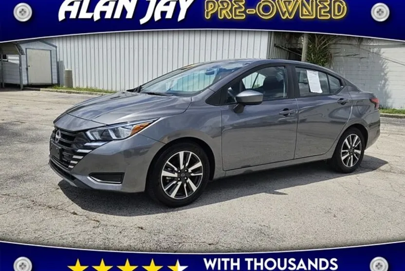 2024 Nissan Versa SV photo 1