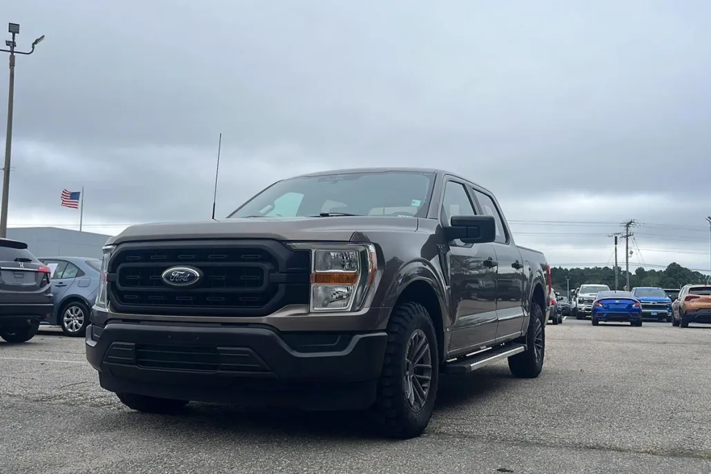 2021 Ford F-150 XL photo 1