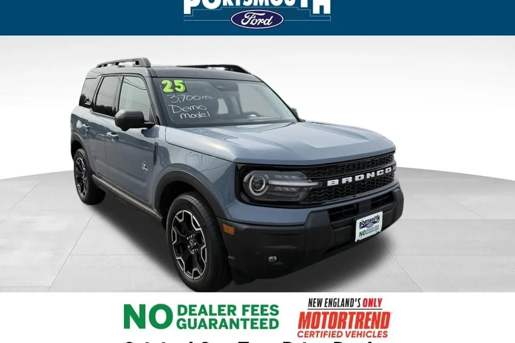 2025 Ford Bronco Sport Outer Banks photo 1