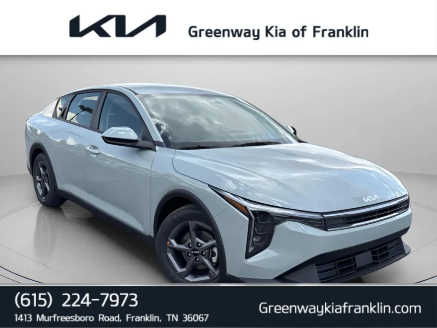 2025 Kia K4 LXS photo 1