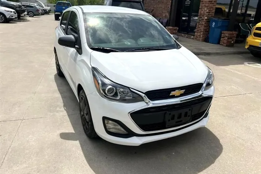 2019 Chevrolet Spark LS photo 1