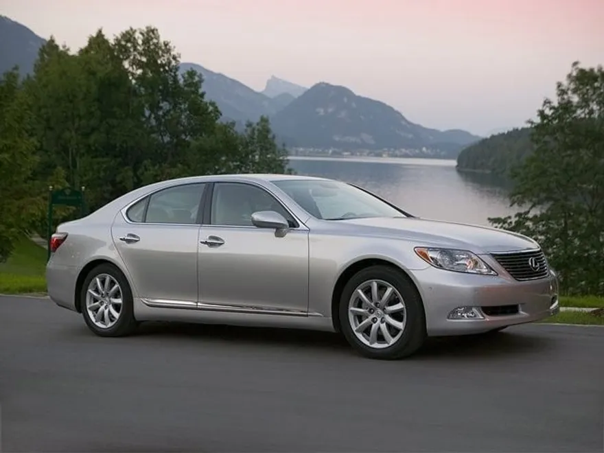 2008 Lexus LS 460 photo 1