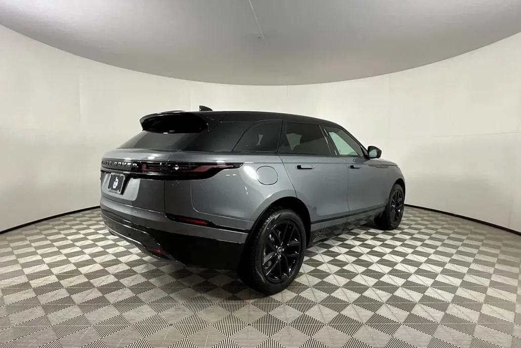 2026 Land Rover Range Rover Velar SE photo 1