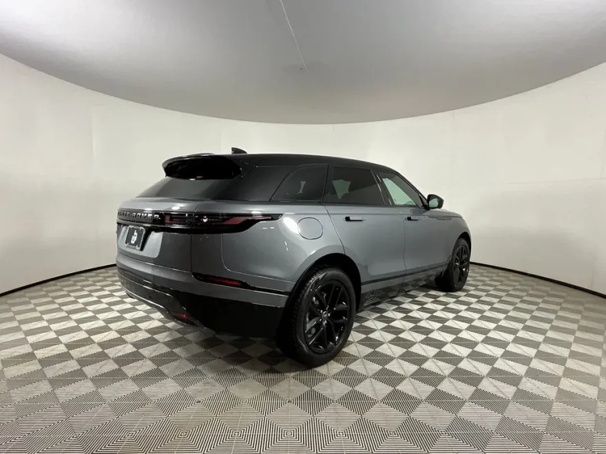 2026 Land Rover Range Rover Velar SE photo 1