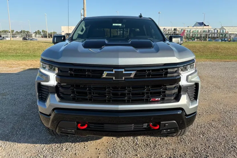 2026 Chevrolet Silverado 1500 LT Trail Boss photo 1