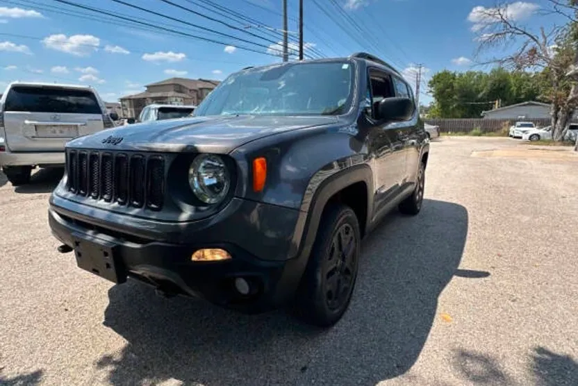 2018 Jeep Renegade Sport photo 1
