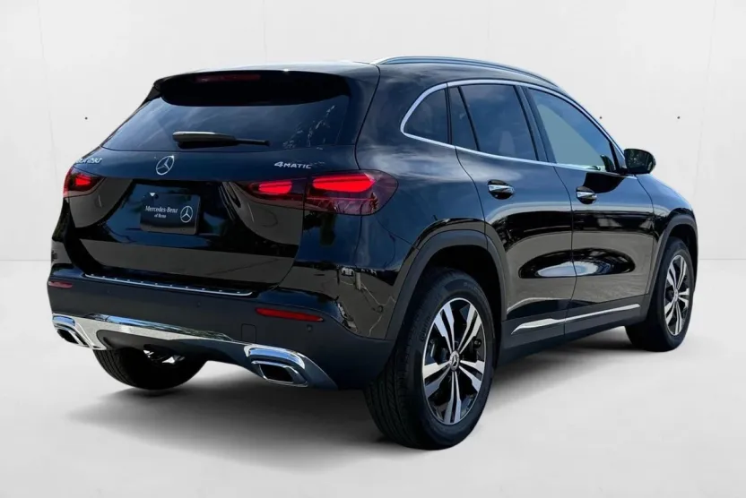 2025 Mercedes Benz GLA 250 4MATIC photo 1