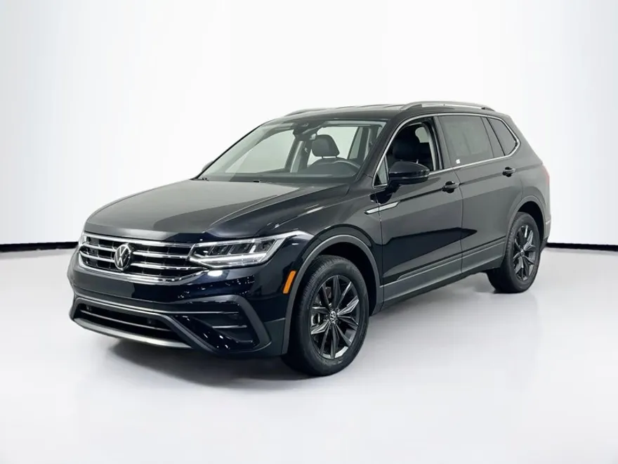 2022 Volkswagen Tiguan SE photo 1