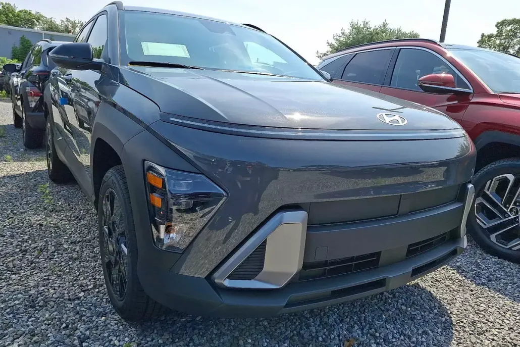 2026 Hyundai Kona SEL photo 1