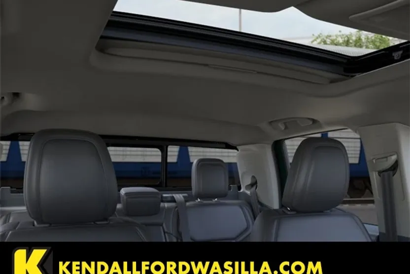 2025 Ford Maverick Lariat photo 1