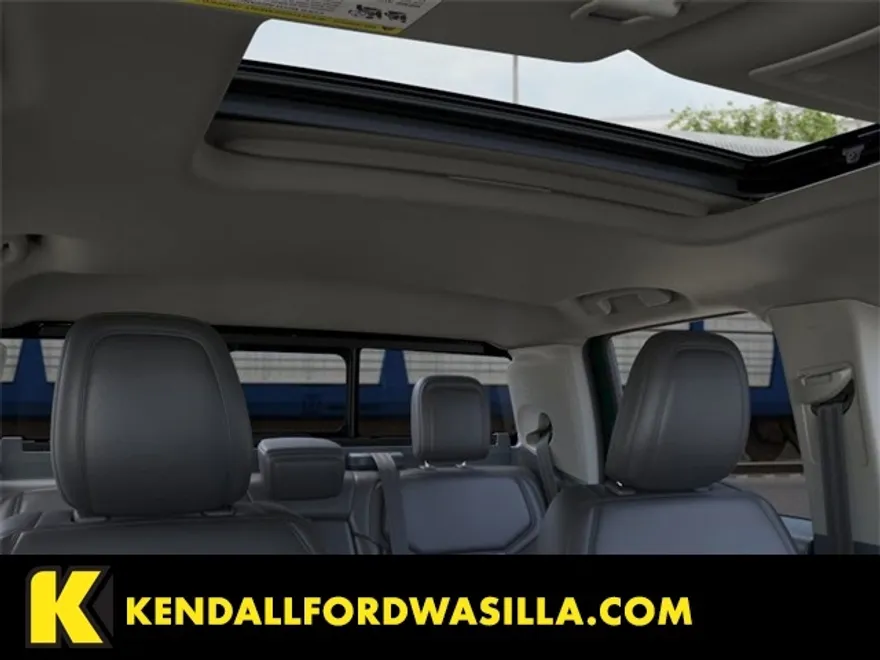 2025 Ford Maverick Lariat photo 1