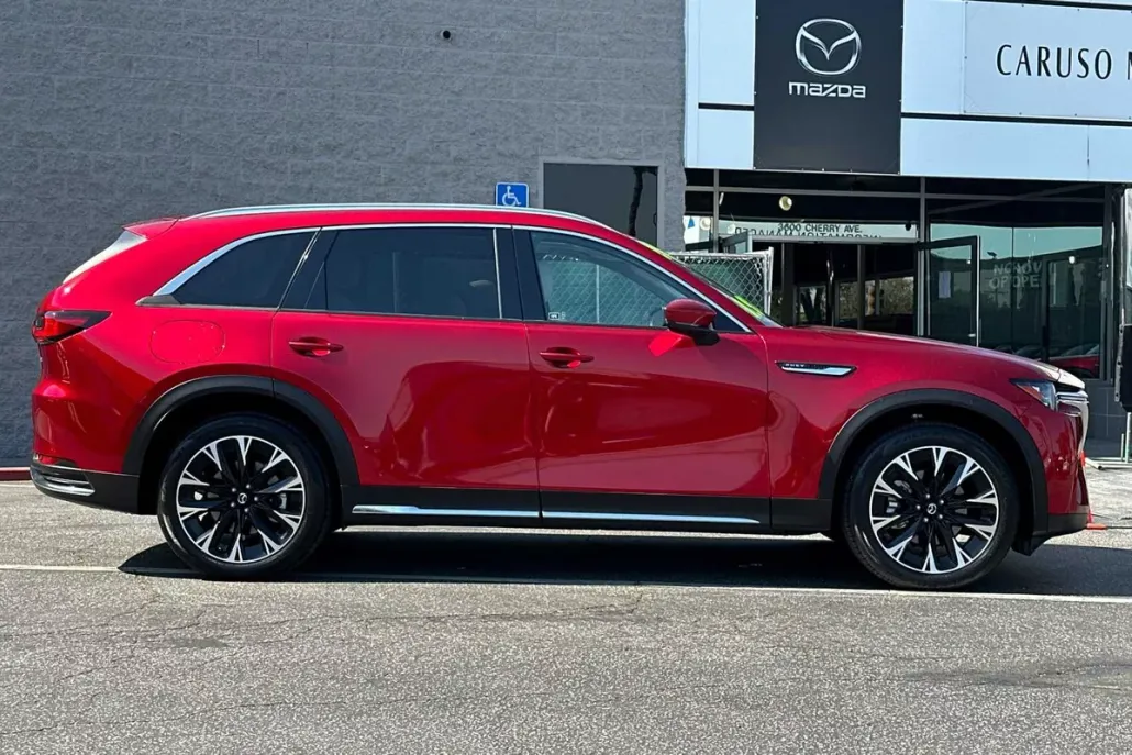 2024 Mazda CX-90 Premium Plus photo 1
