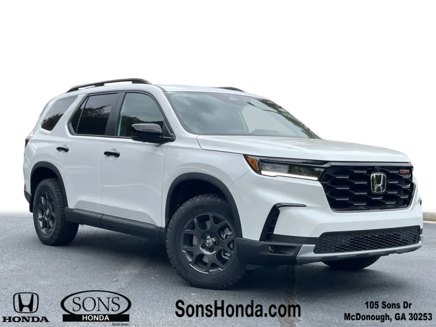 2025 Honda Pilot TrailSport photo 1