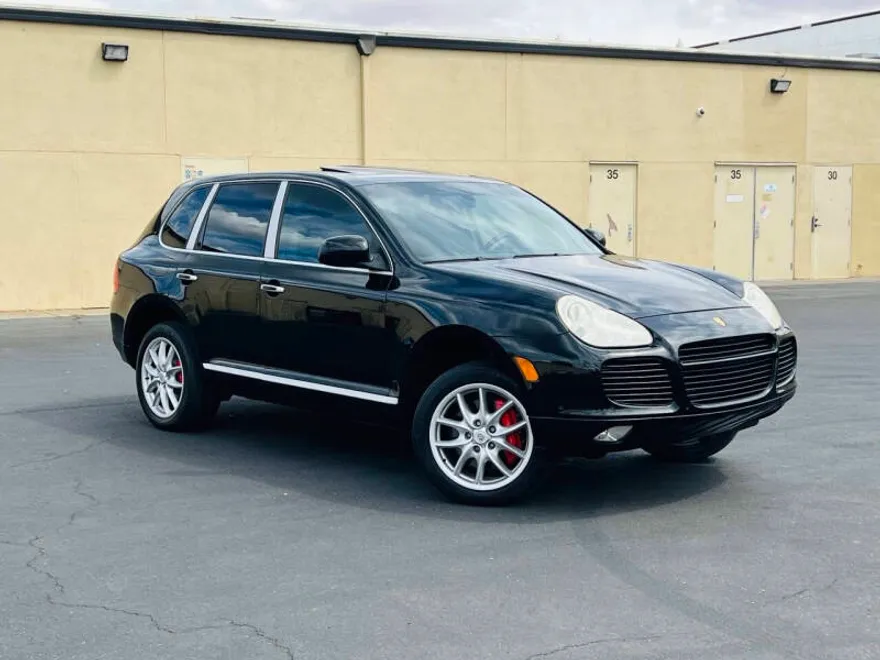 2004 Porsche Cayenne Turbo photo 1