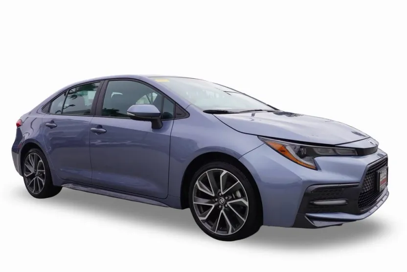 2022 Toyota Corolla SE photo 1