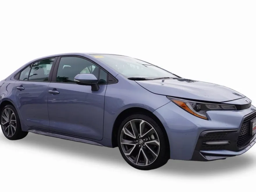 2022 Toyota Corolla SE photo 1