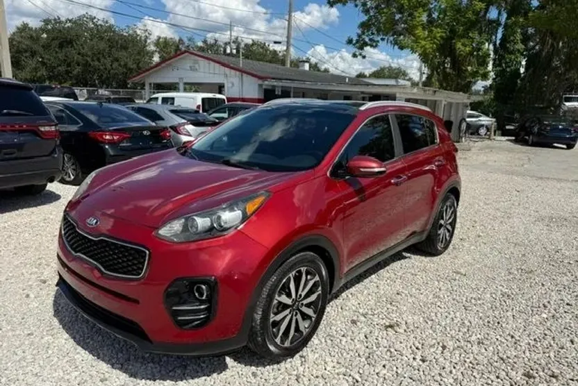 2017 Kia Sportage EX photo 1