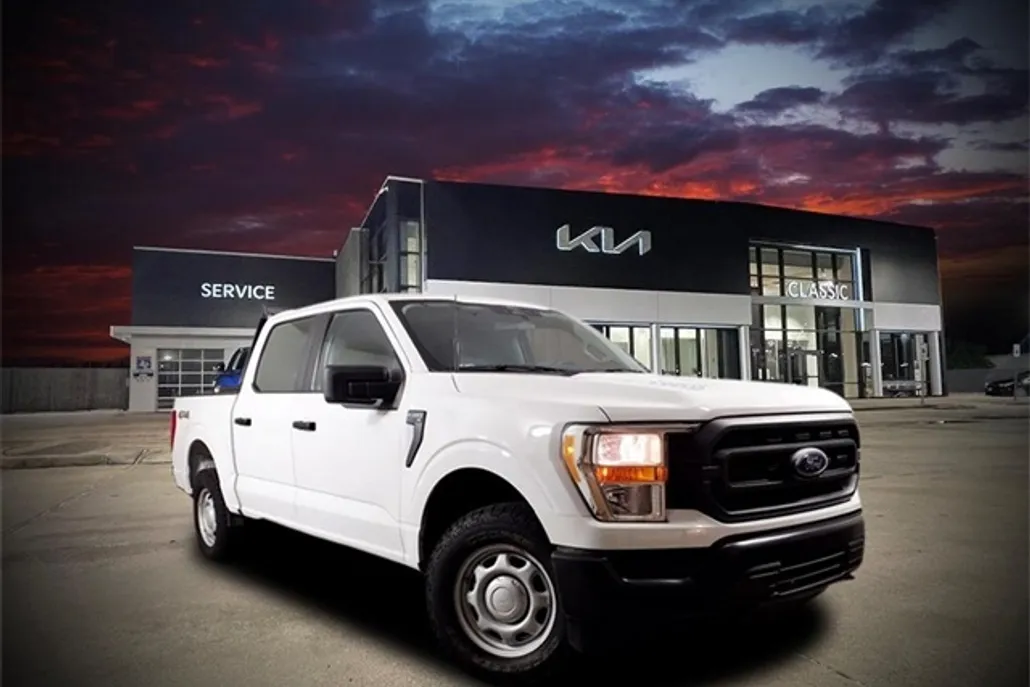 2022 Ford F-150 XL photo 1