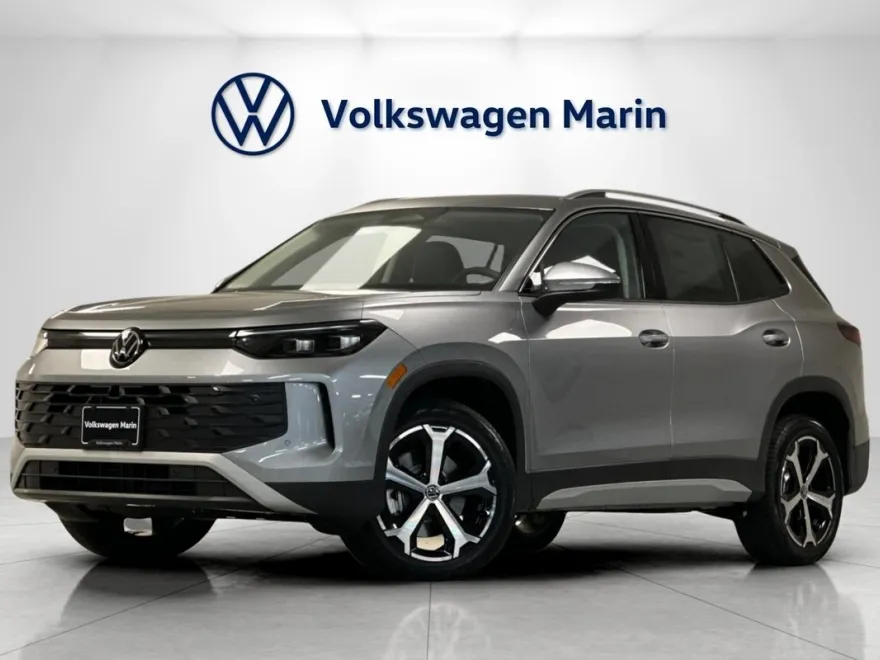 2025 Volkswagen Tiguan SE photo 1