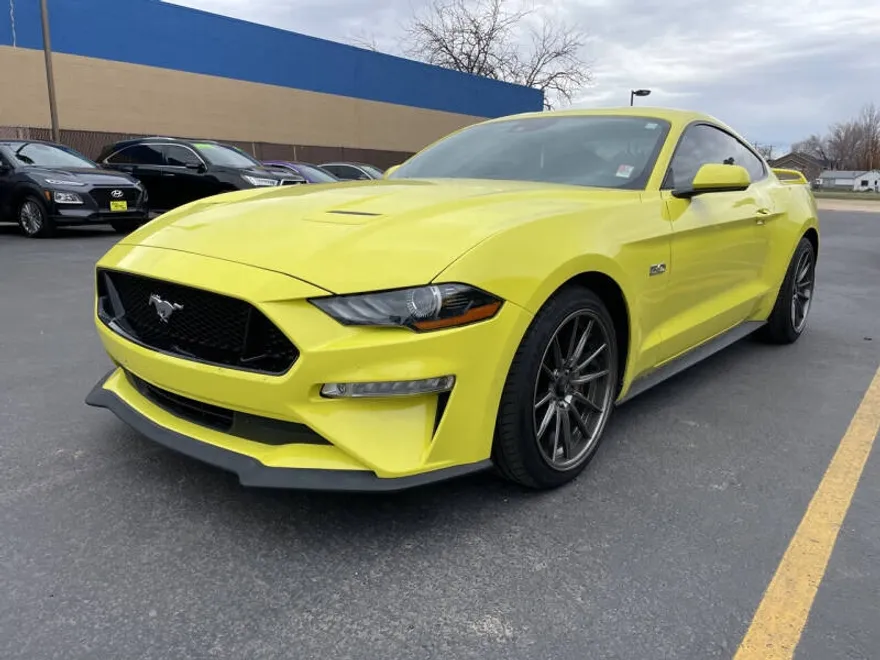 2021 Ford Mustang GT photo 1