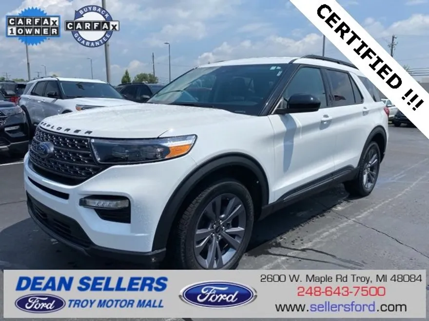 2023 Ford Explorer XLT photo 1