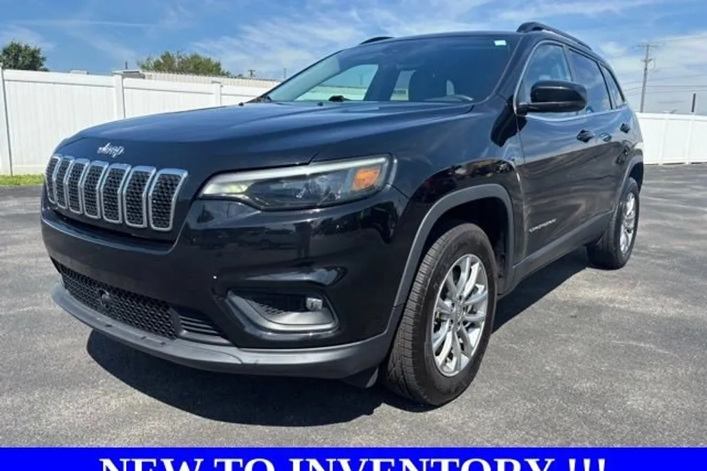 2022 Jeep Cherokee Latitude Lux photo 1