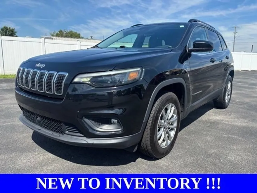 2022 Jeep Cherokee Latitude Lux photo 1