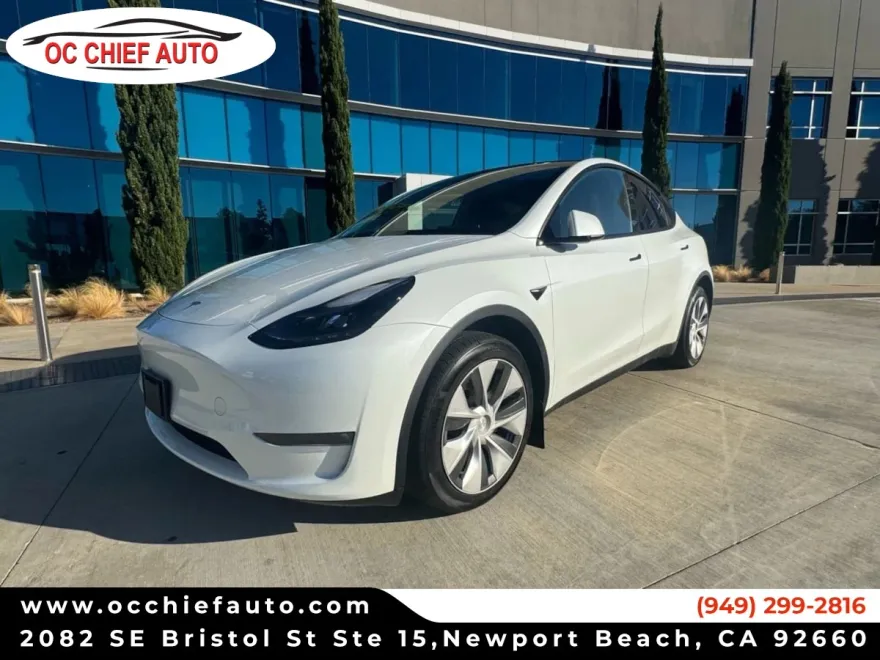 2023 Tesla Model Y Long Range photo 1