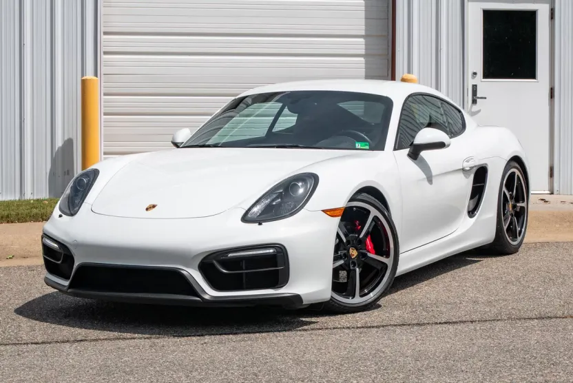 2015 Porsche Cayman GTS photo 1