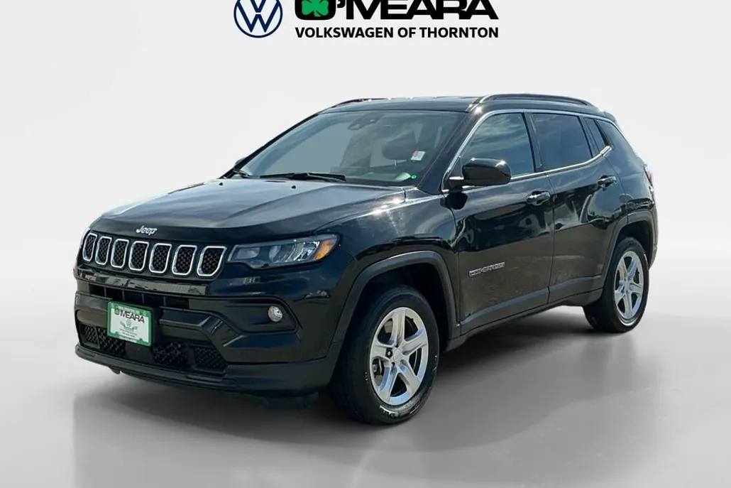 2024 Jeep Compass Latitude photo 1