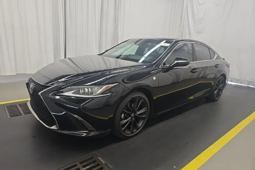2022 Lexus ES 350 F SPORT photo 1