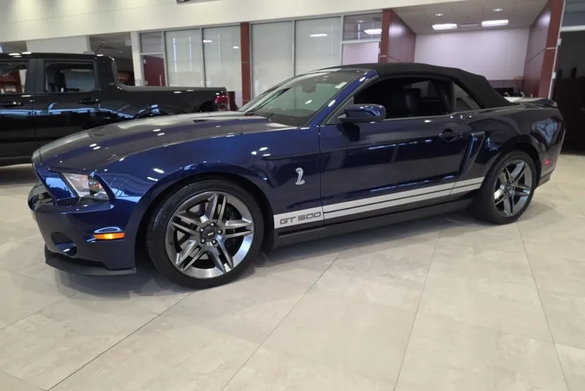 2011 Ford Mustang Shelby GT500 photo 1