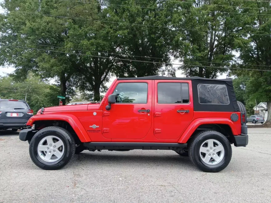 2014 Jeep Wrangler Unlimited Sport photo 1