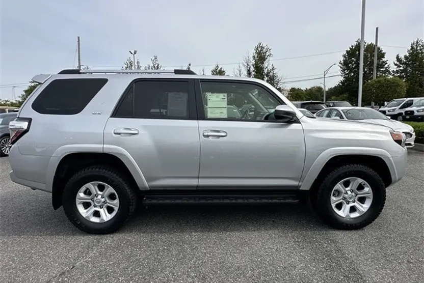 2024 Toyota 4Runner SR5 photo 1