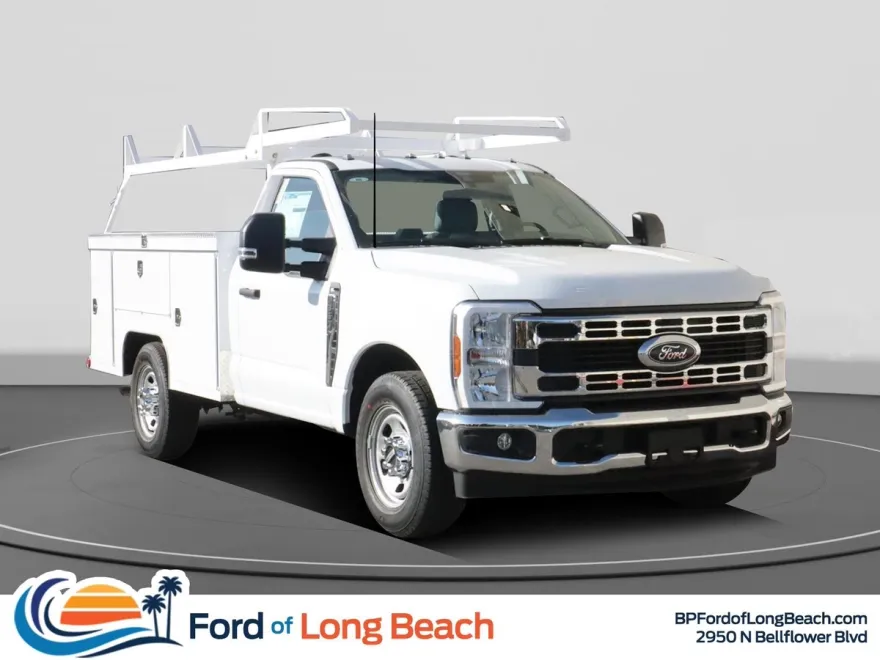 2024 Ford F-350 photo 1