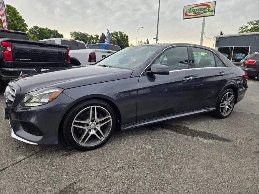 2016 Mercedes Benz E 350 4MATIC Sedan photo 1