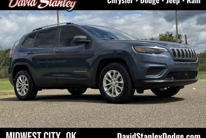 2021 Jeep Cherokee Latitude photo 1